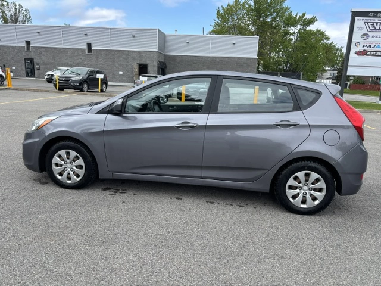 2017 Hyundai Accent GL Image principale