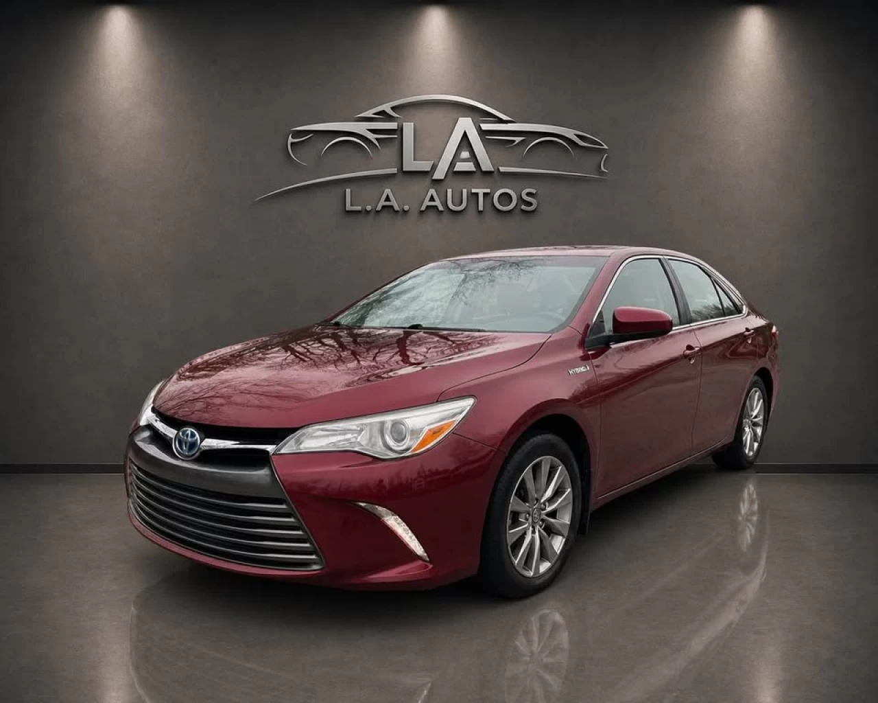 2017 Toyota Camry LE/XLE/SE Image principale