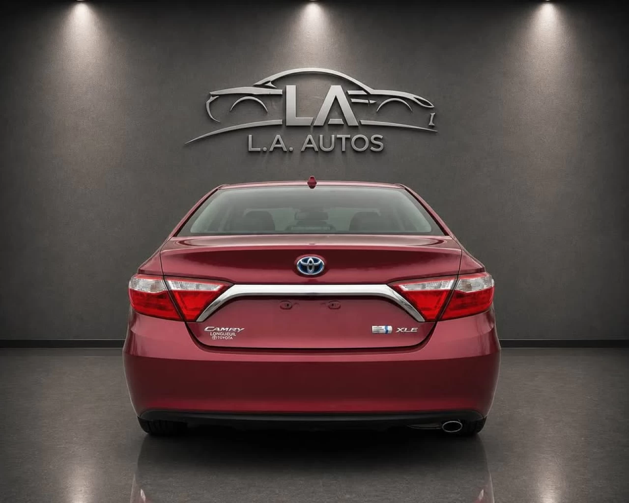 2017 Toyota Camry LE/XLE/SE Image principale