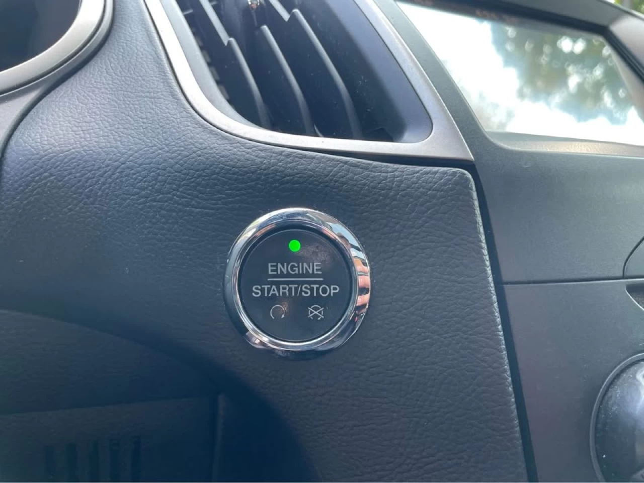 2016 Ford Edge SEL Image principale