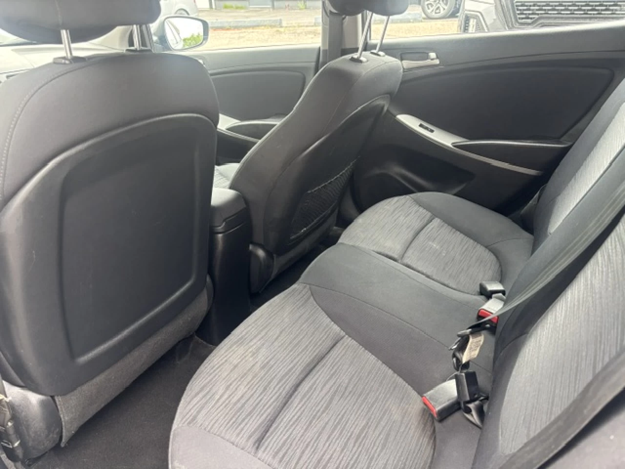 2017 Hyundai Accent GL Image principale