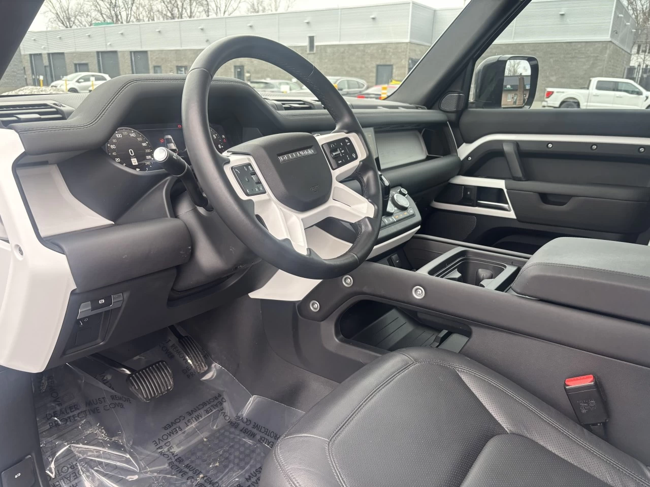 2024 Land Rover Defender 110 S Image principale