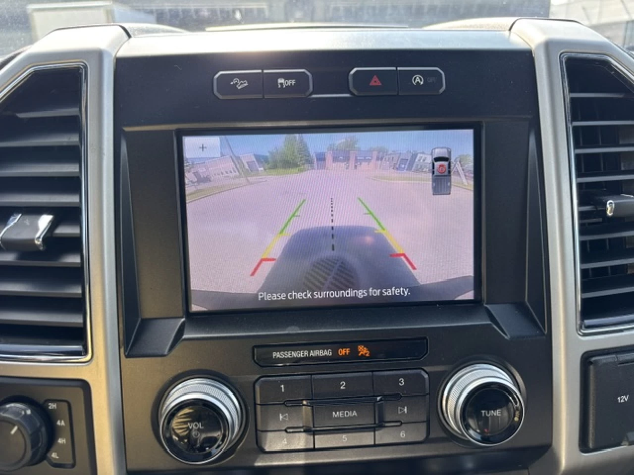 2019 Ford F-150 LARIAT super crew Image principale