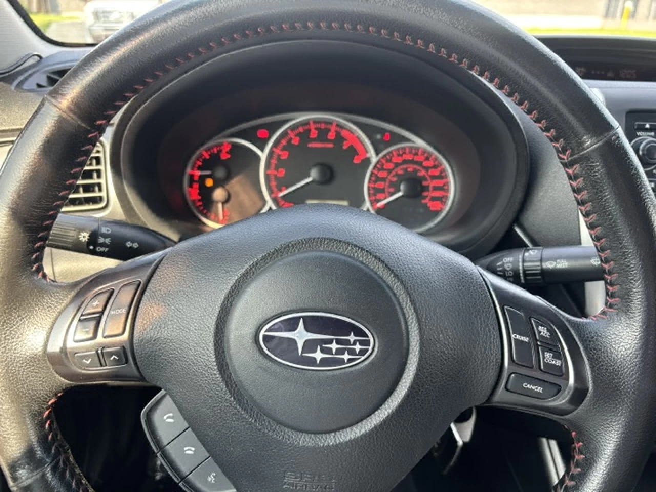 2013 Subaru WRX 4dr Sdn Image principale