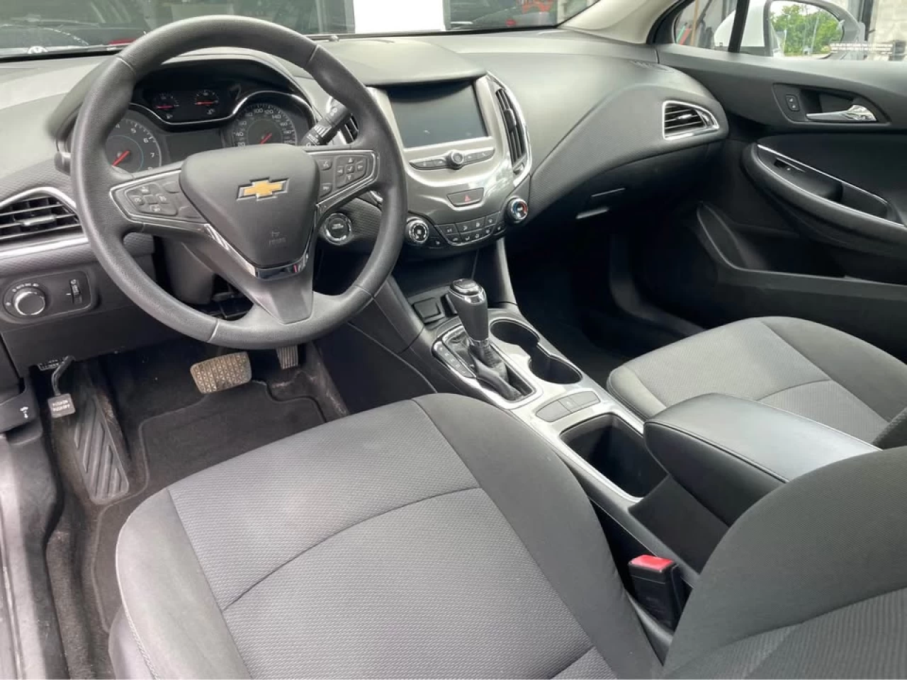 2018 Chevrolet Cruze LT Image principale