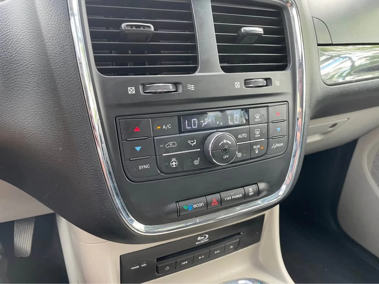 2017 Dodge Grand Caravan  Main Image