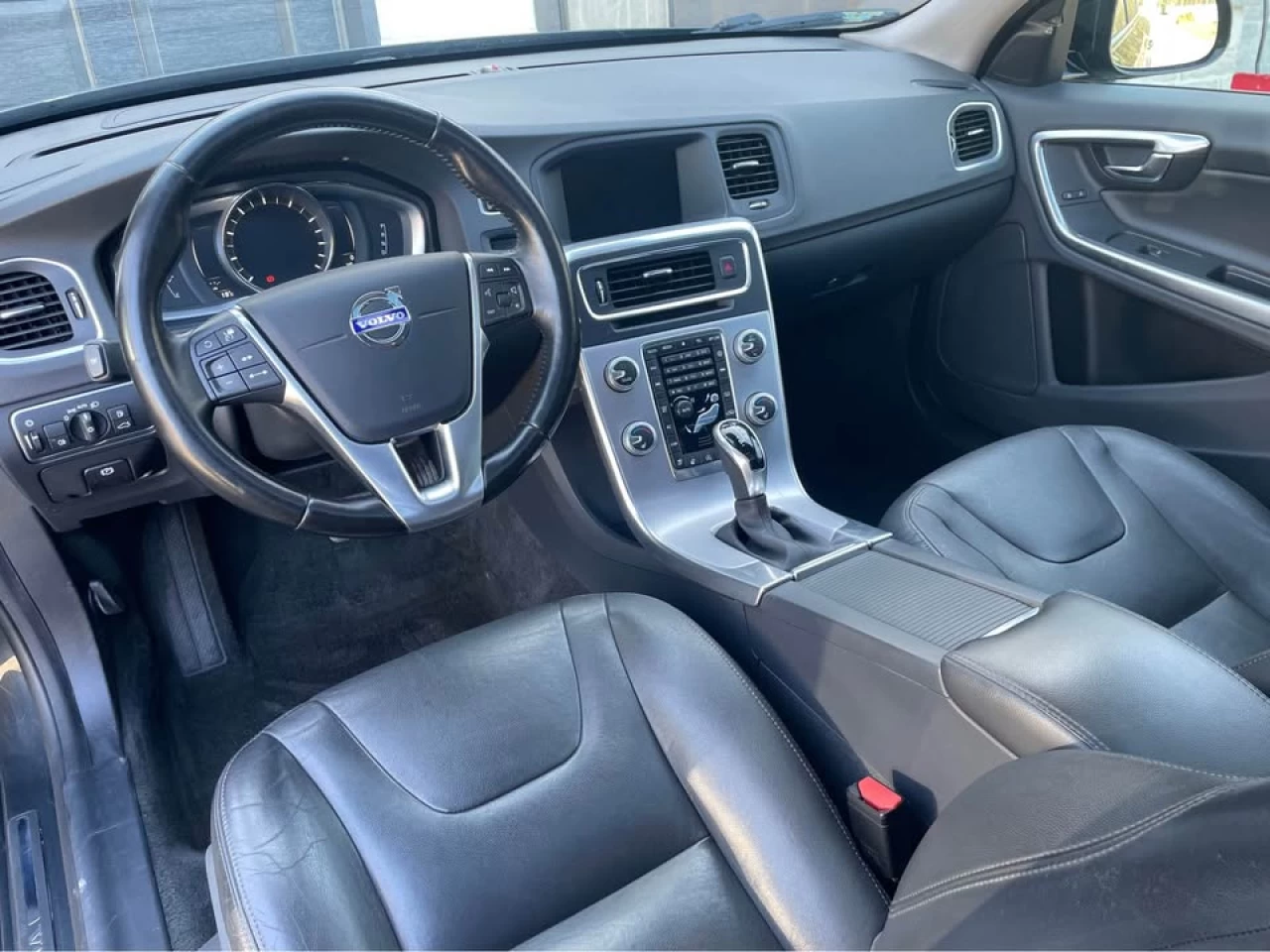 2017 Volvo V60 Cross Country T5 Image principale