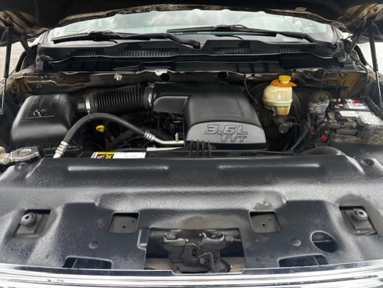 2016 Ram 1500 Classic ST Image principale