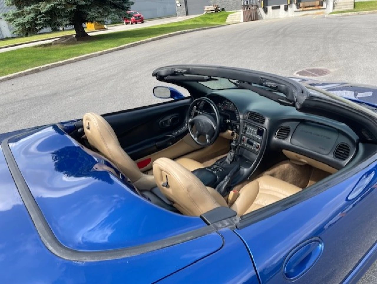 2002 Chevrolet Corvette 2dr Convertible Image principale