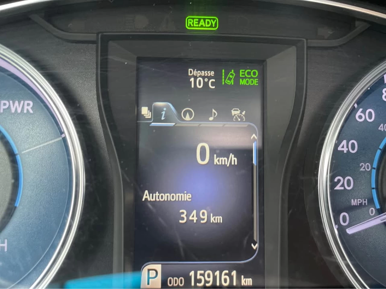2017 Toyota Camry LE/XLE/SE Main Image