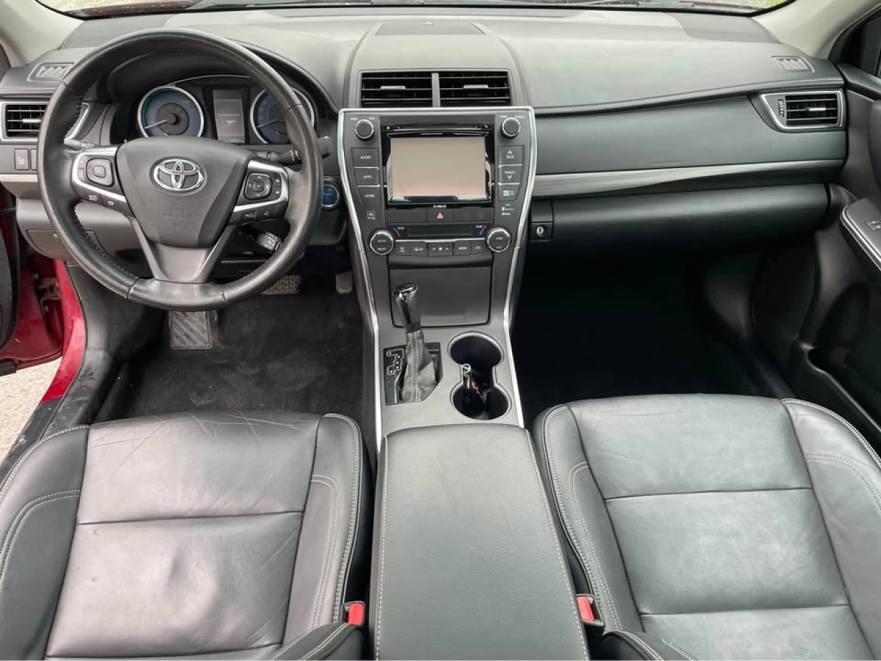 2017 Toyota Camry LE/XLE/SE Image principale