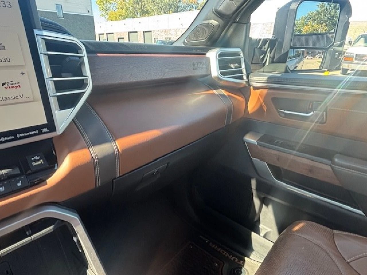 2022 Toyota Tundra Platinum Image principale
