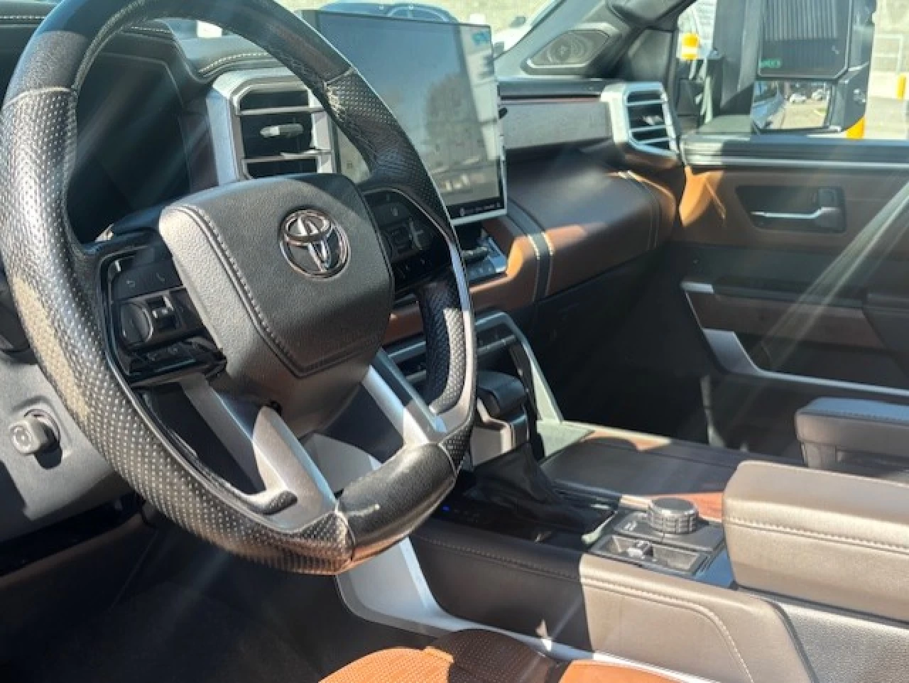 2022 Toyota Tundra Platinum Image principale