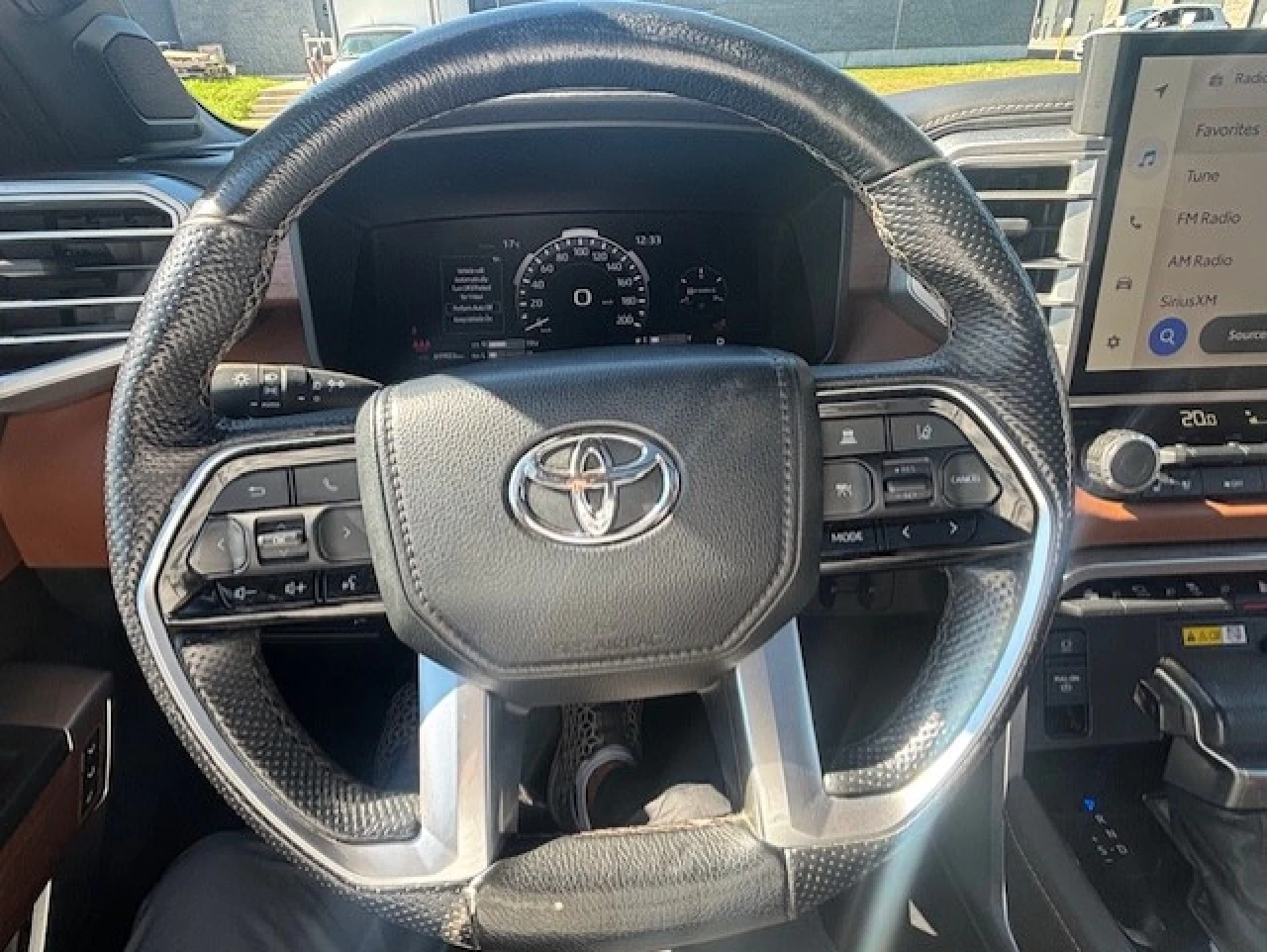 2022 Toyota Tundra Platinum Image principale