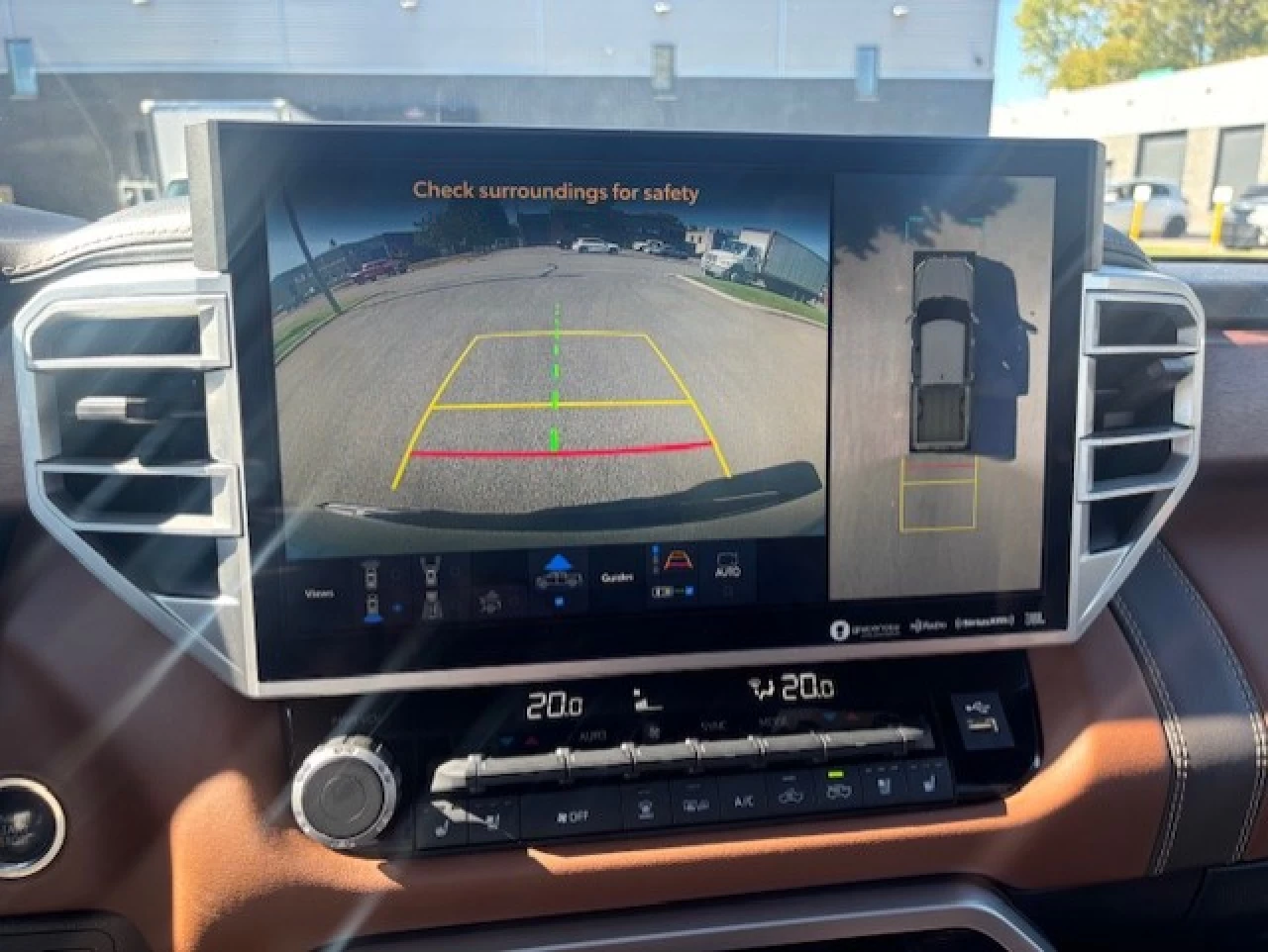 2022 Toyota Tundra Platinum Image principale