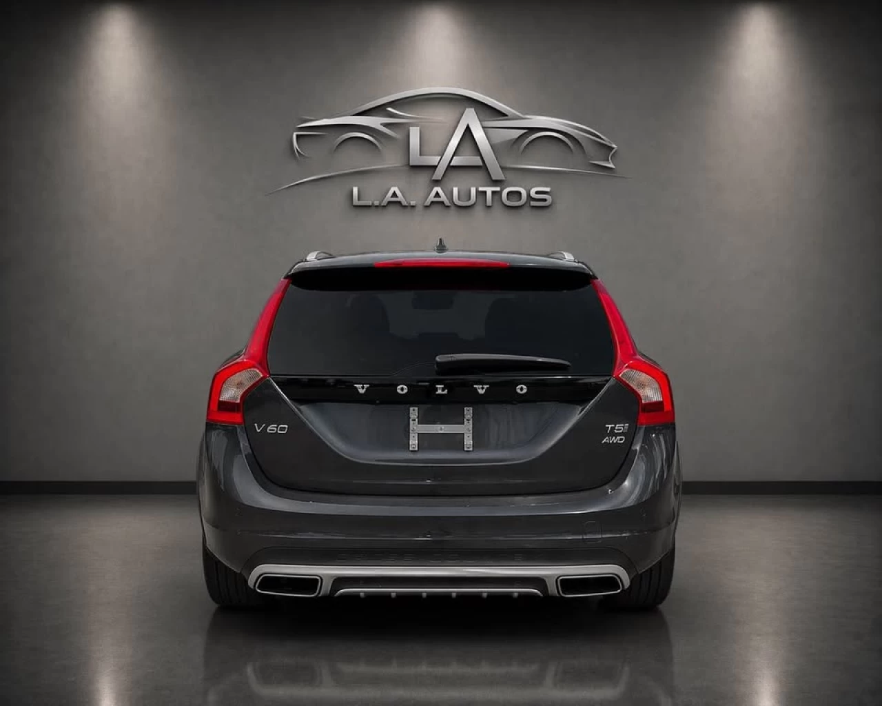 2017 Volvo V60 Cross Country T5 Image principale