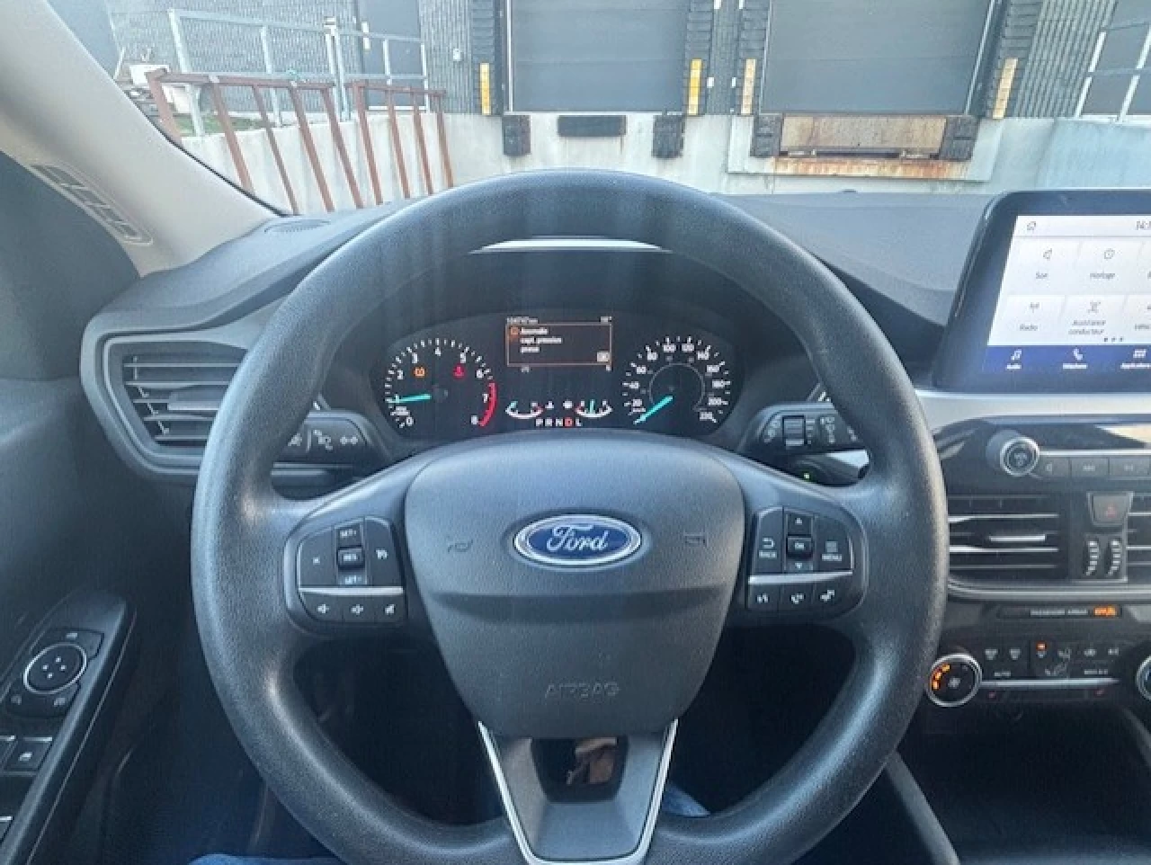 2020 Ford Escape SE Main Image