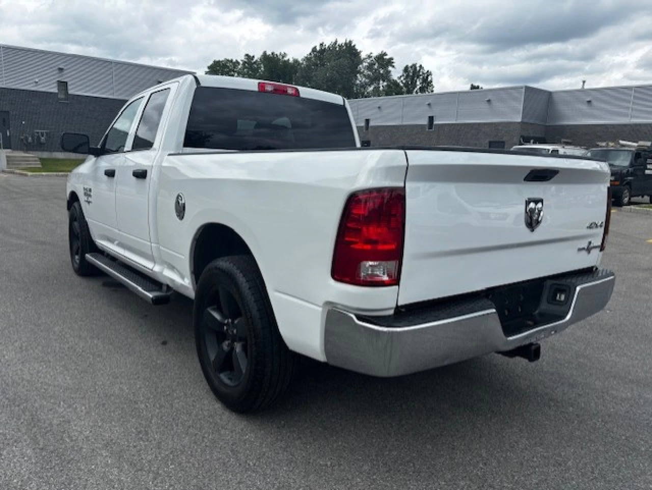 2016 Ram 1500 Classic ST Image principale