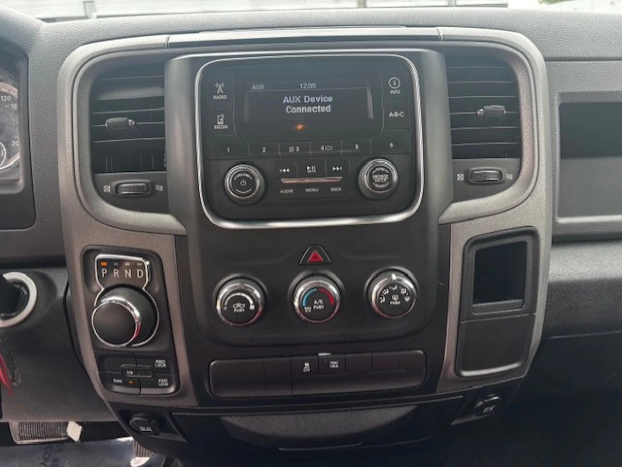 2016 Ram 1500 Classic ST Image principale