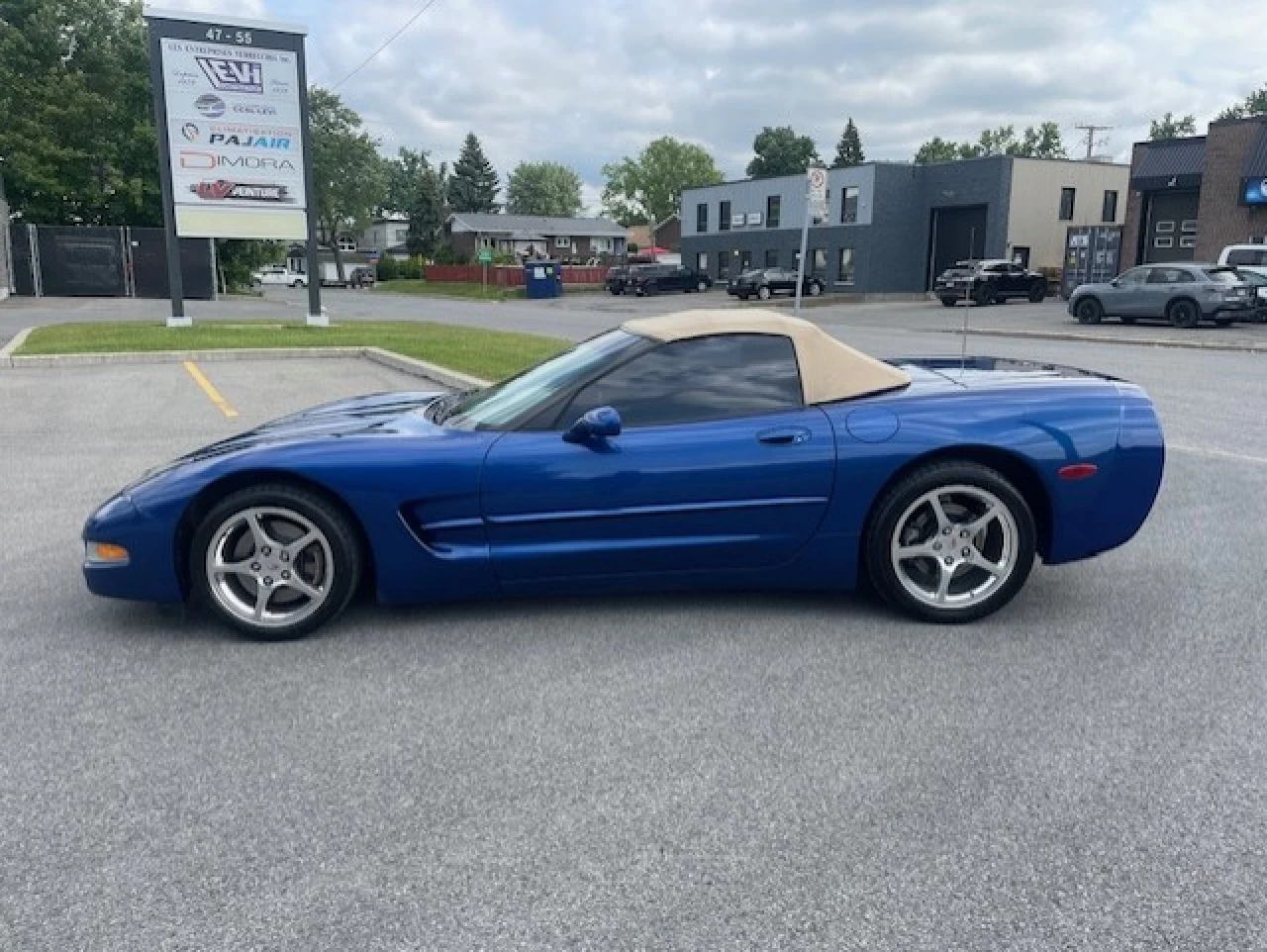 2002 Chevrolet Corvette 2dr Convertible Image principale