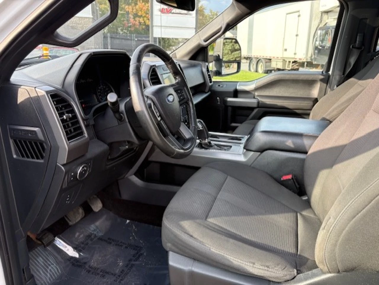 2017 Ford F-150 XLT Image principale