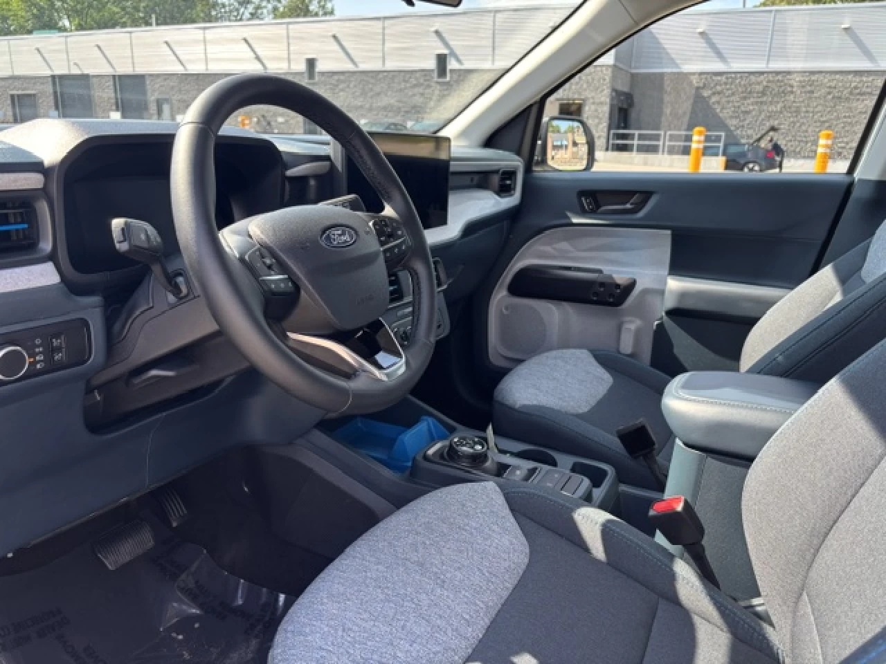 2025 Ford Maverick XLT Main Image