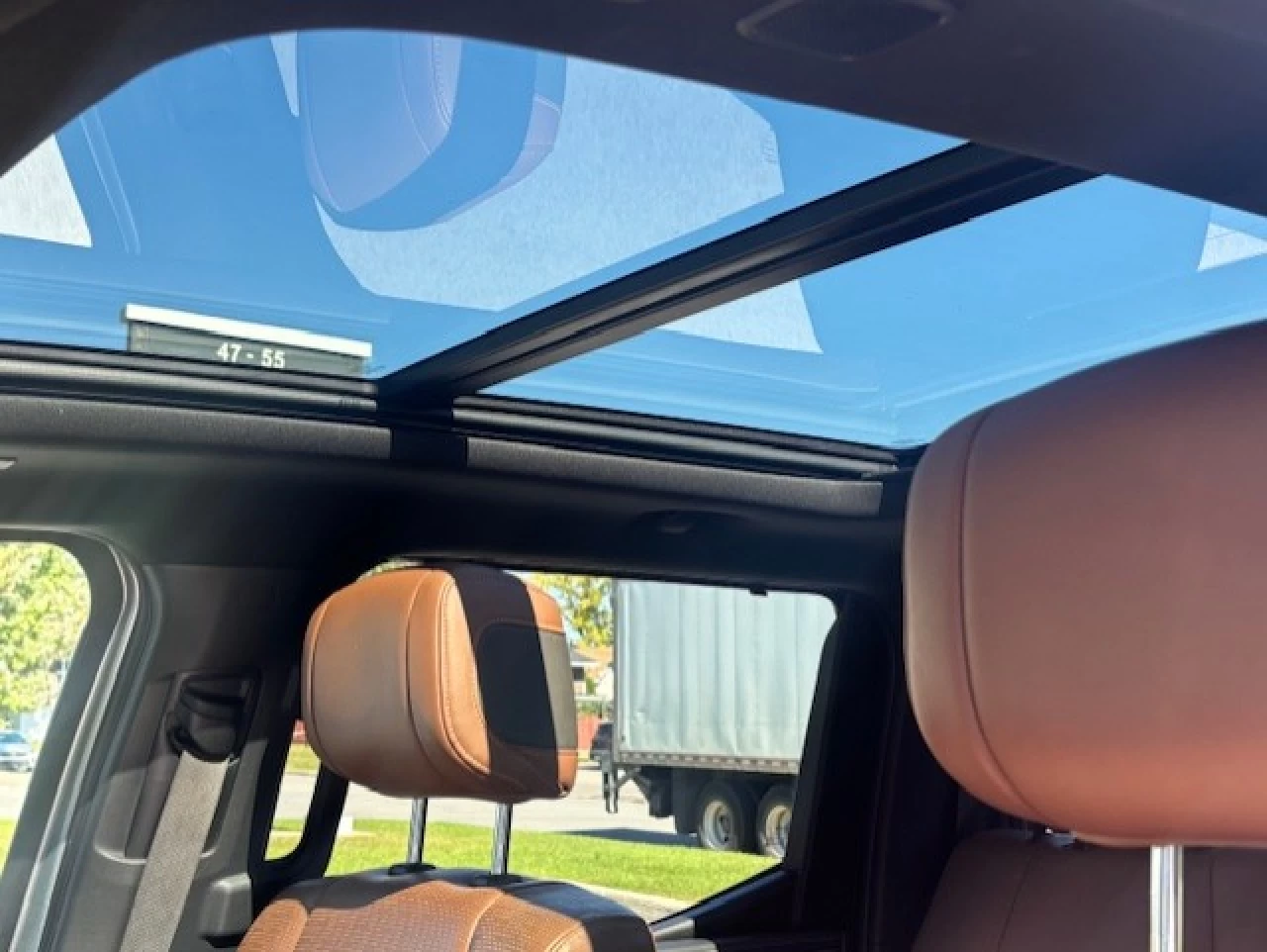 2022 Toyota Tundra Platinum Image principale