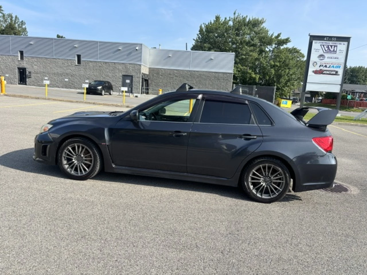 2013 Subaru WRX 4dr Sdn Main Image