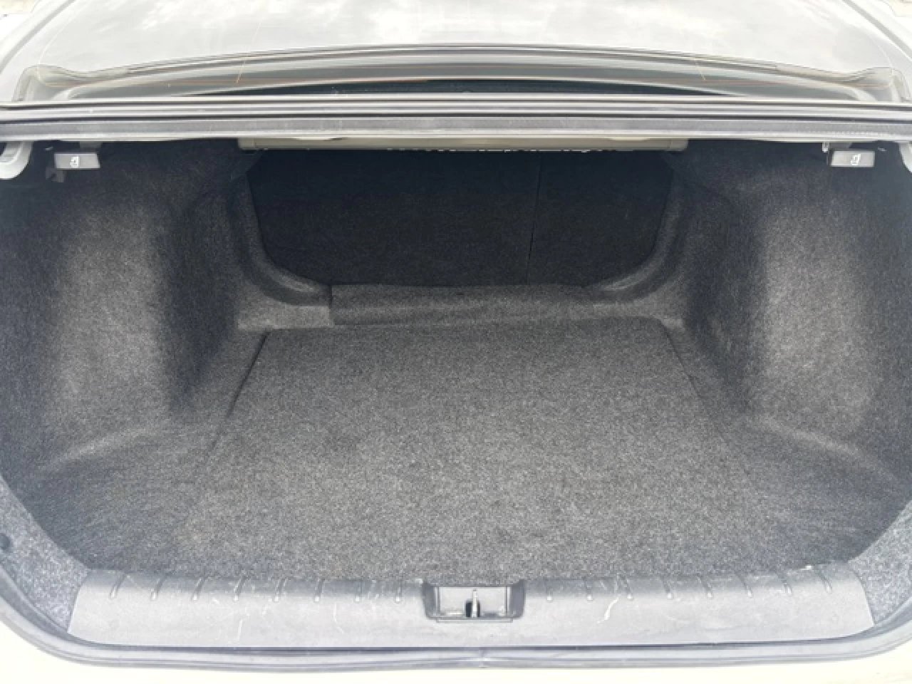 2021 Honda Civic LX Image principale