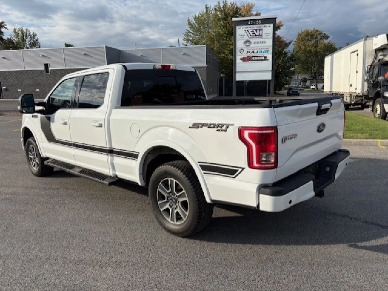 2017 Ford F-150 XLT Image principale