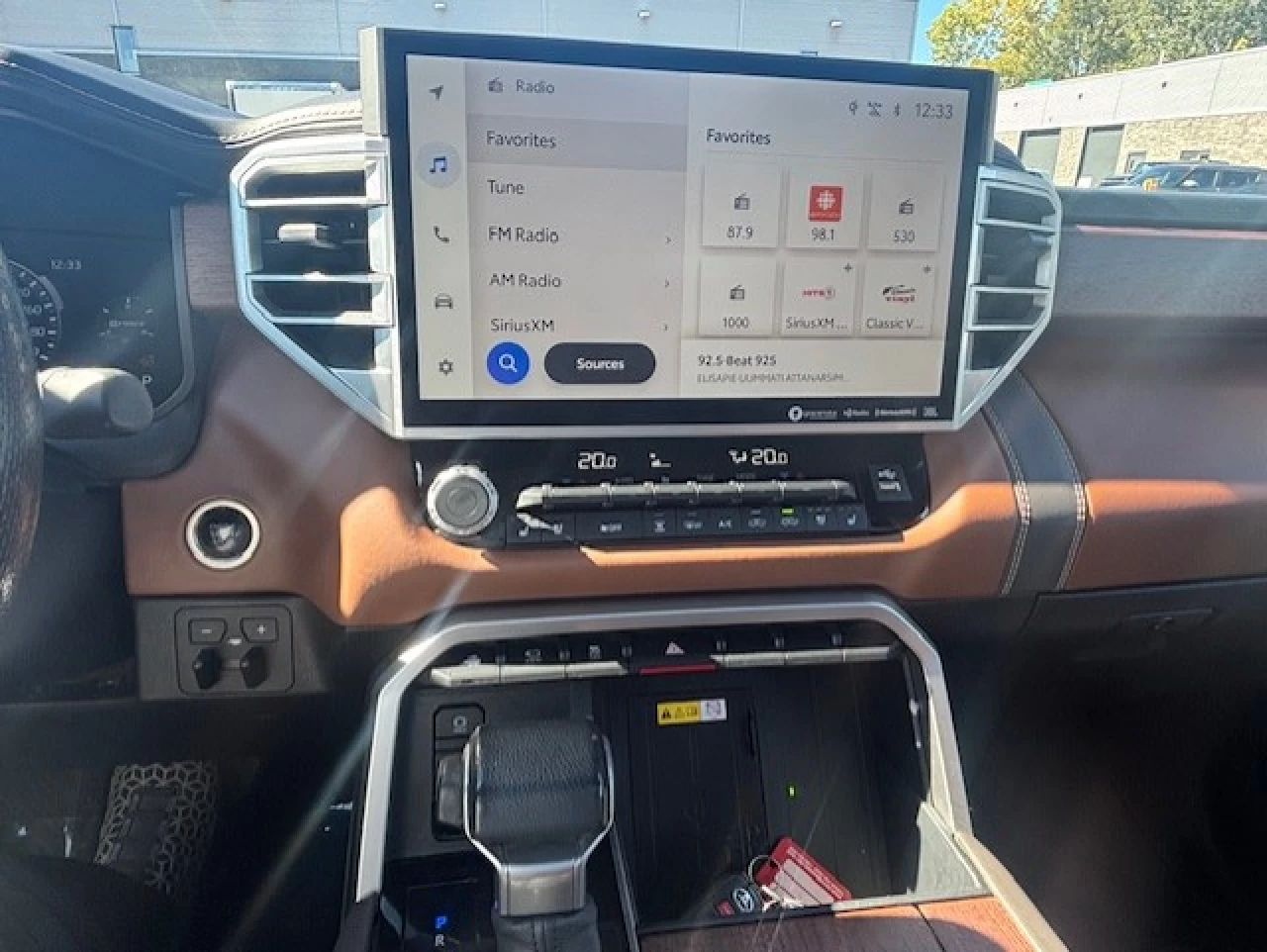 2022 Toyota Tundra Platinum Image principale