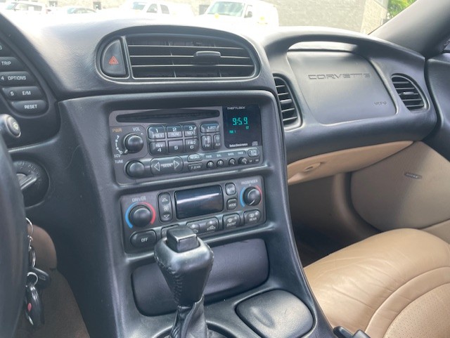 2002 Chevrolet Corvette 2dr Convertible Image principale