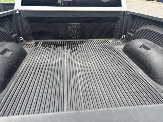 2016 Ram 1500 Classic ST Image principale