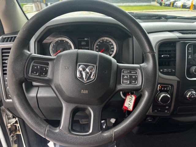 2016 Ram 1500 Classic ST Image principale