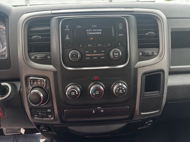 2016 Ram 1500 Classic ST Image principale