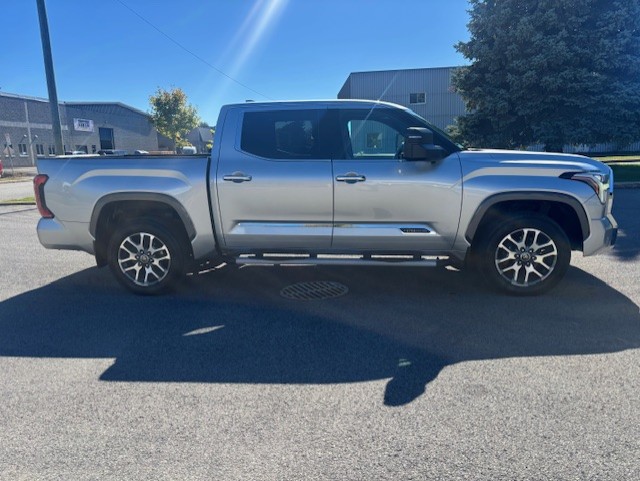 2022 Toyota Tundra Platinum Image principale
