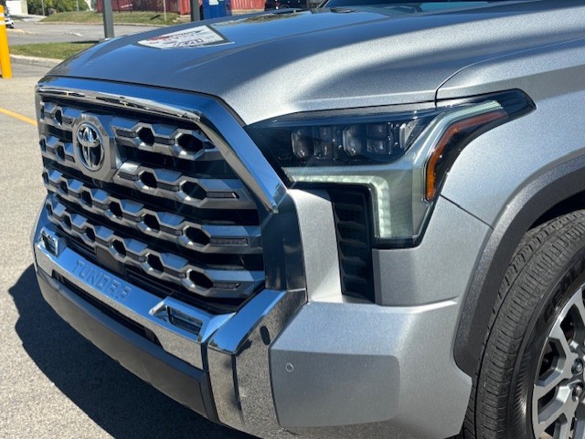 2022 Toyota Tundra Platinum Image principale