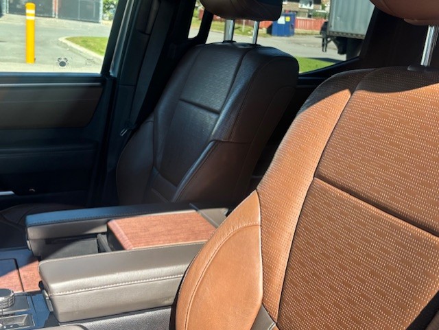 2022 Toyota Tundra Platinum Image principale