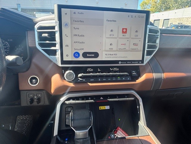 2022 Toyota Tundra Platinum Image principale