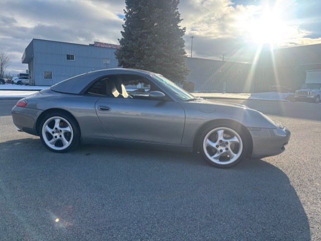 2001 Porsche Carrera 2dr Carrera Cabriolet Image principale