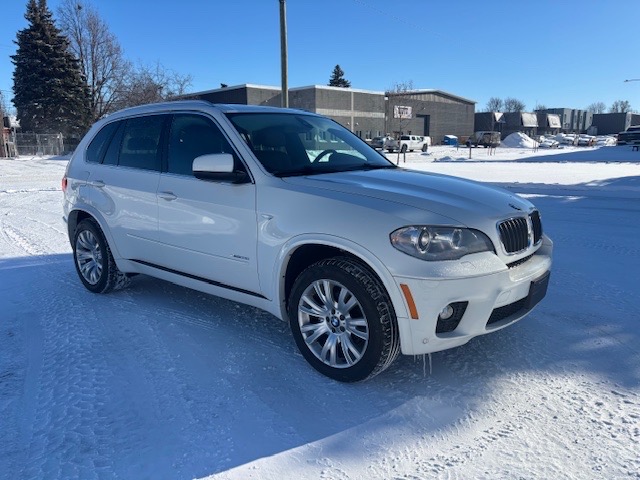 2012 BMW X5 35i Image principale