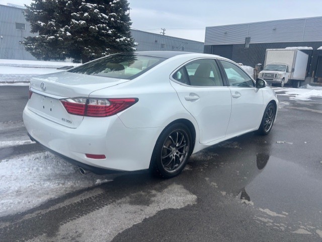 2013 Lexus ES350 4dr Sdn Image principale
