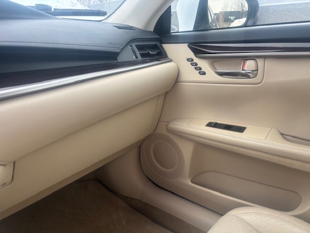 2013 Lexus ES350 4dr Sdn Image principale