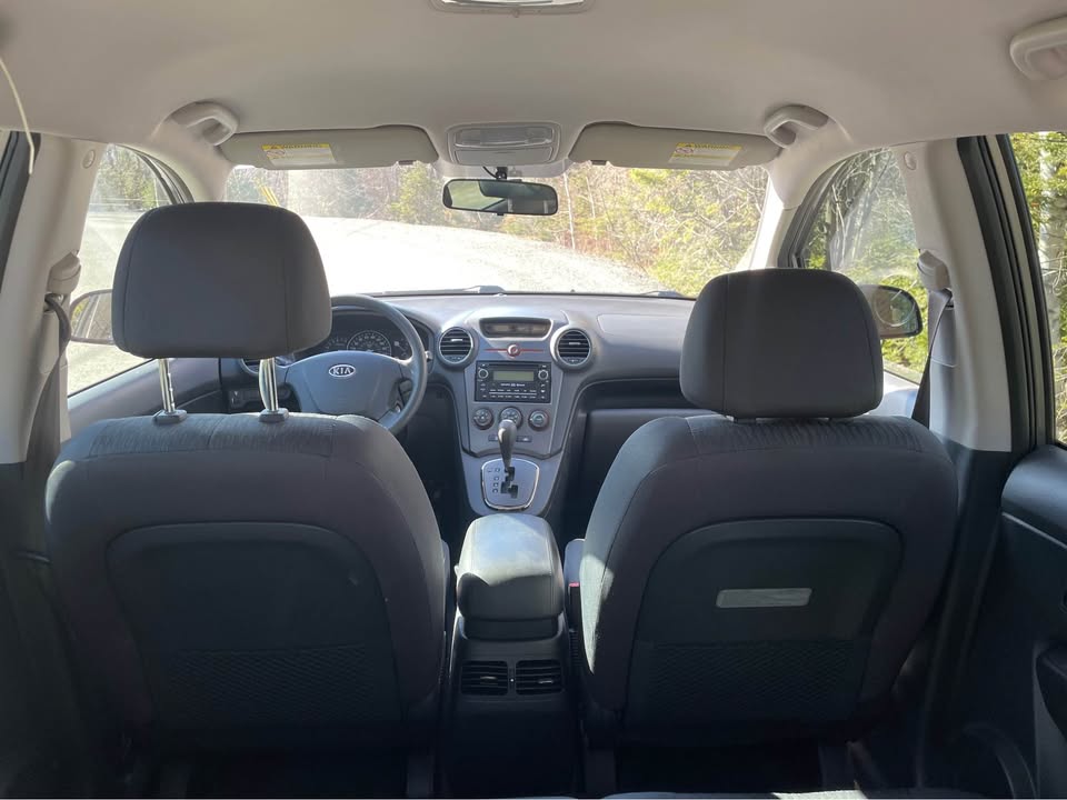 2012 Kia Rondo LX Image principale