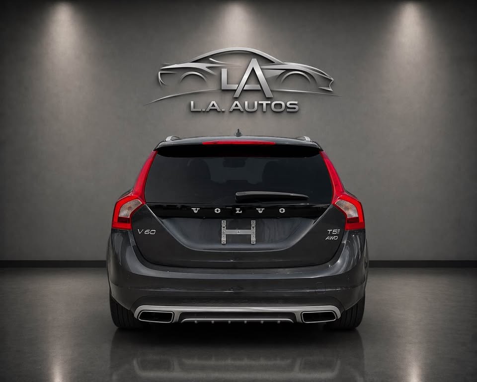2017 Volvo V60 Cross Country T5 Image principale