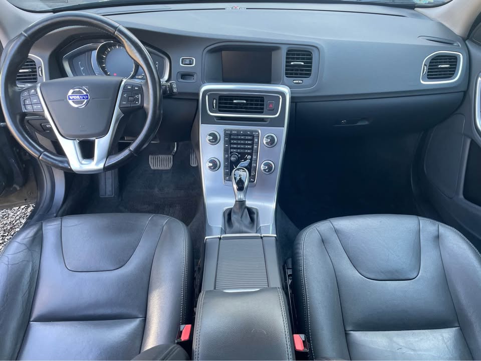 2017 Volvo V60 Cross Country T5 Image principale