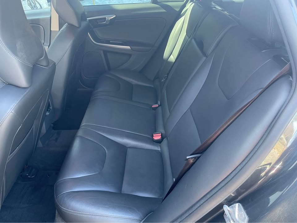 2017 Volvo V60 Cross Country T5 Image principale