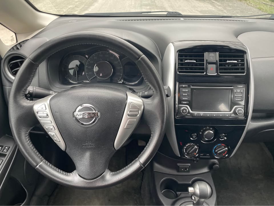 2017 Nissan Versa Note S/SV/SR/SL Image principale