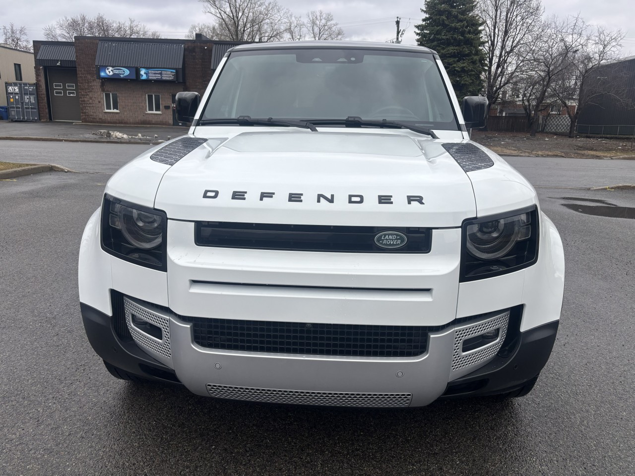 2024 Land Rover Defender 110 S Image principale