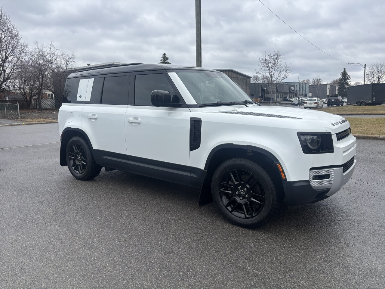 2024 Land Rover Defender 110 S Image principale